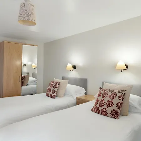 Rock Side Barn At Pound Farm *